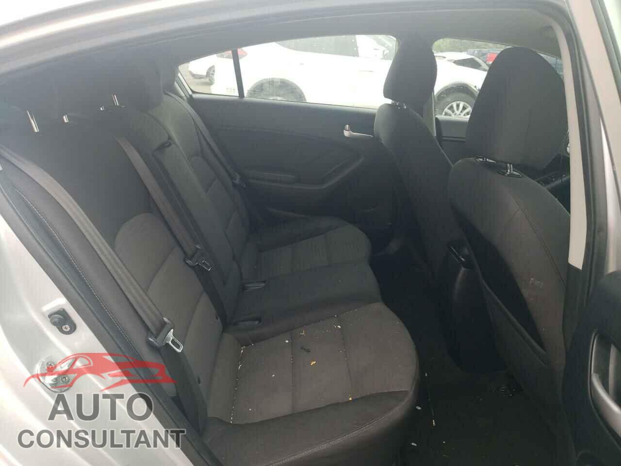 KIA FORTE 2017 - 3KPFL4A71HE052924
