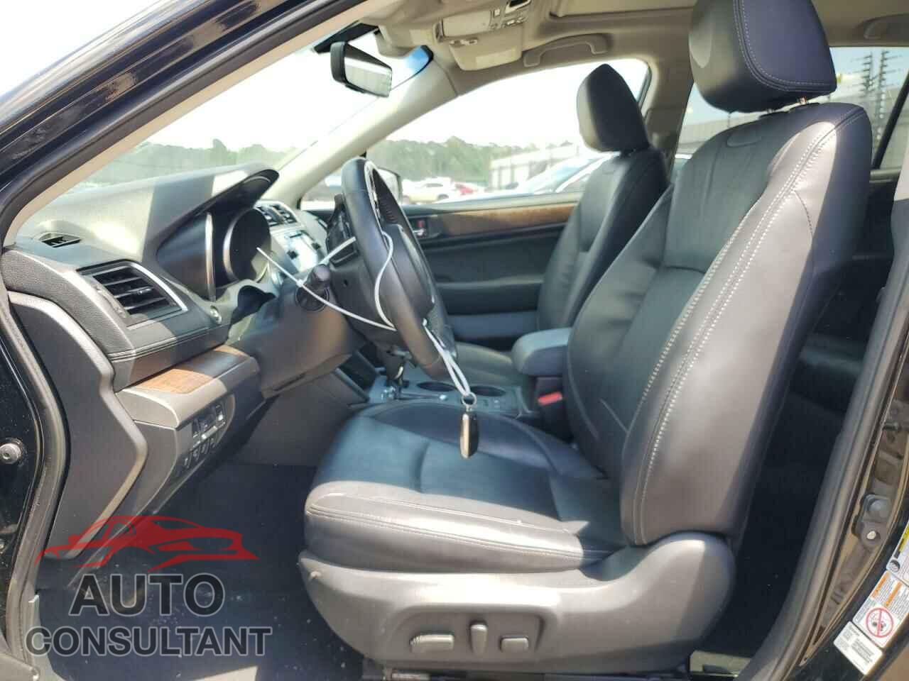 SUBARU OUTBACK 2018 - 4S4BSENC8J3289014