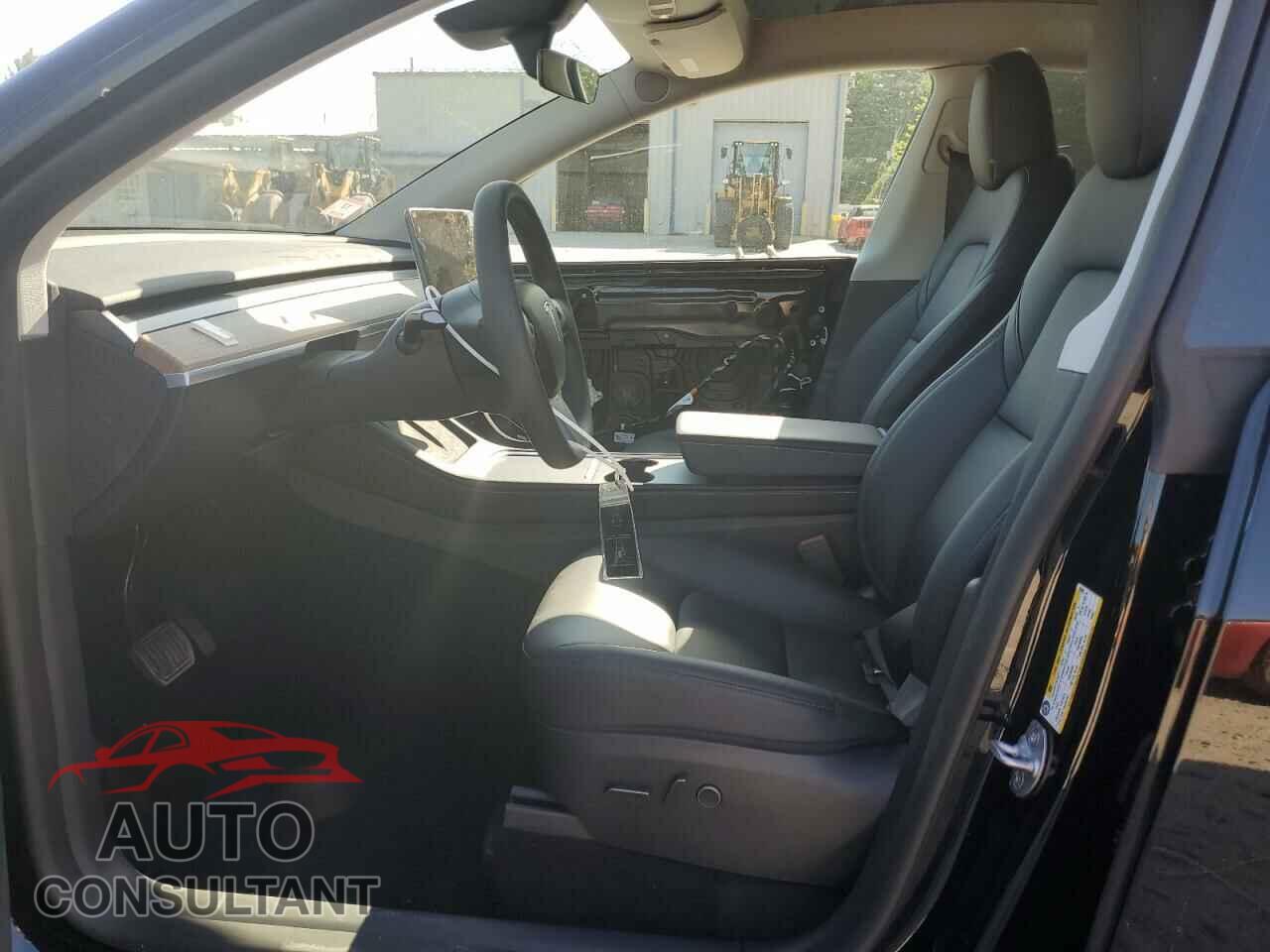 TESLA MODEL Y 2023 - 7SAYGDEE4PA194635