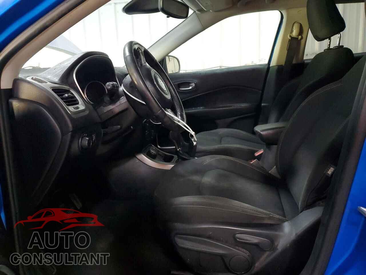 JEEP COMPASS 2018 - 3C4NJDAB4JT457277