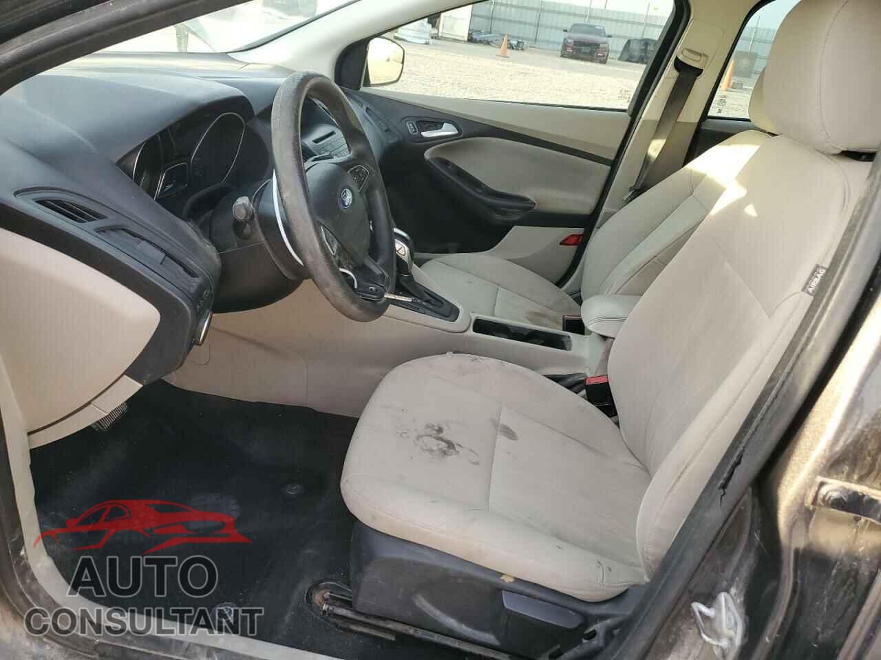 FORD FOCUS 2015 - 1FADP3F2XFL319216
