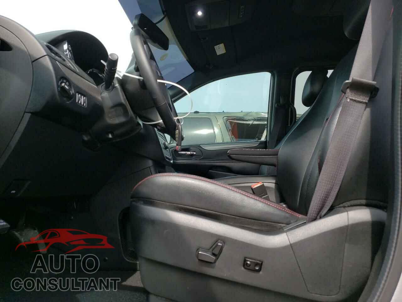 DODGE CARAVAN 2017 - 2C4RDGEG7HR561694