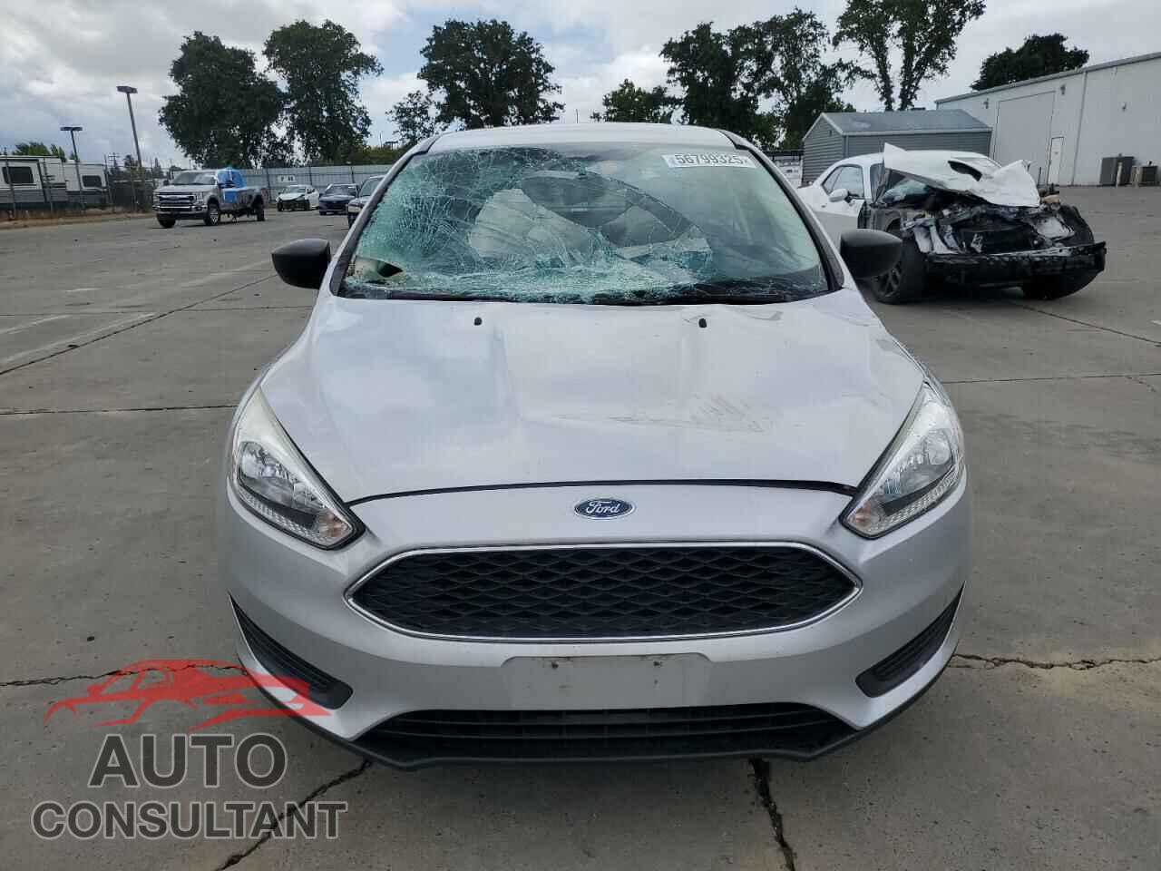 FORD FOCUS 2018 - 1FADP3E25JL323006