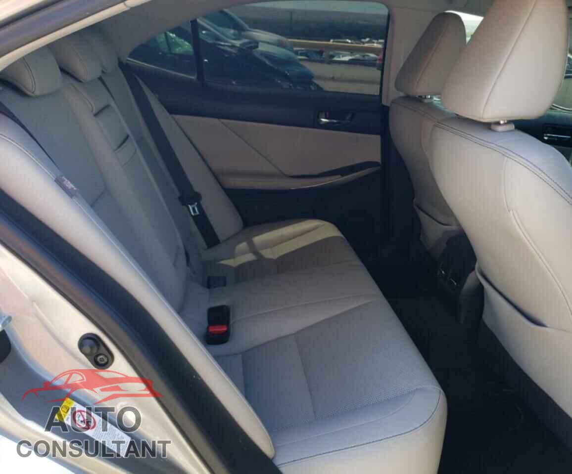 LEXUS IS 2016 - JTHBA1D28G5037543