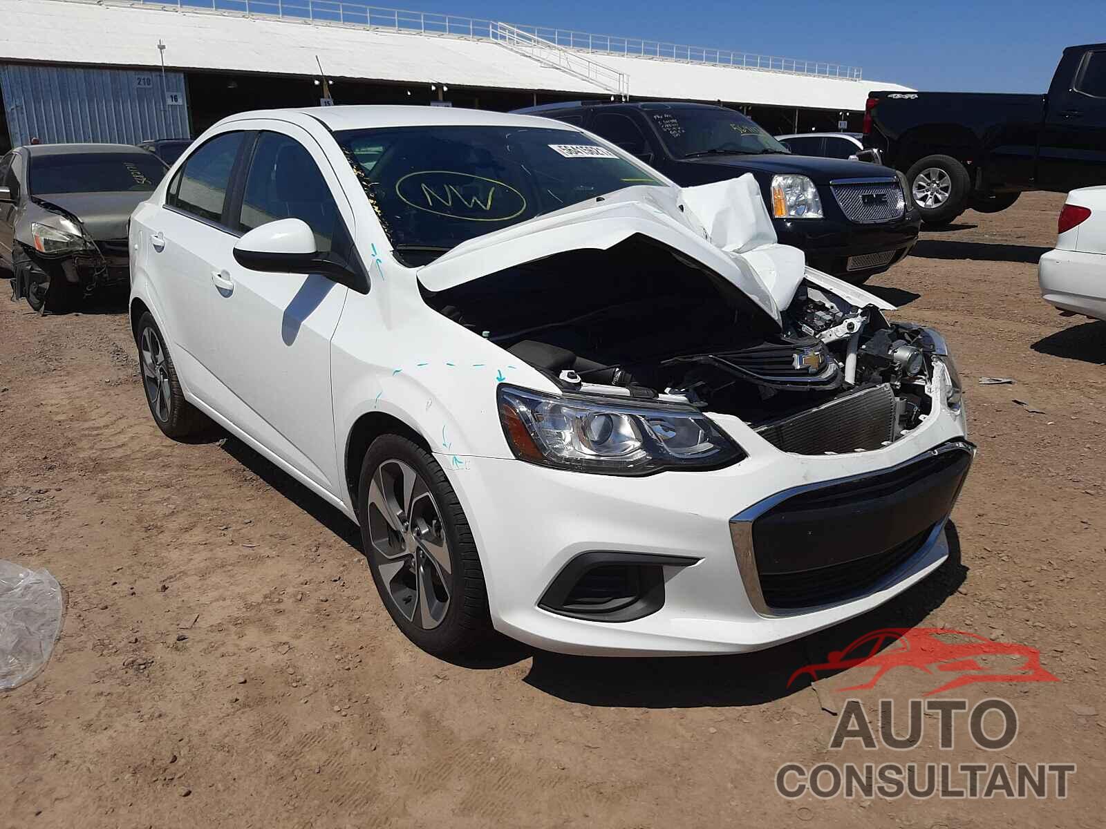 CHEVROLET SONIC 2017 - 1G1JF5SB2H4110110