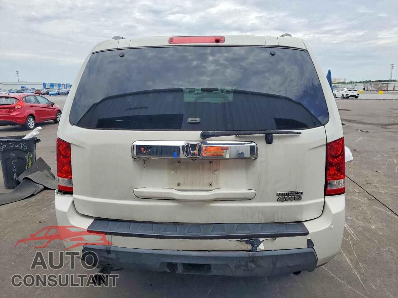 HONDA PILOT 2012 - 5FNYF4H99CB055256