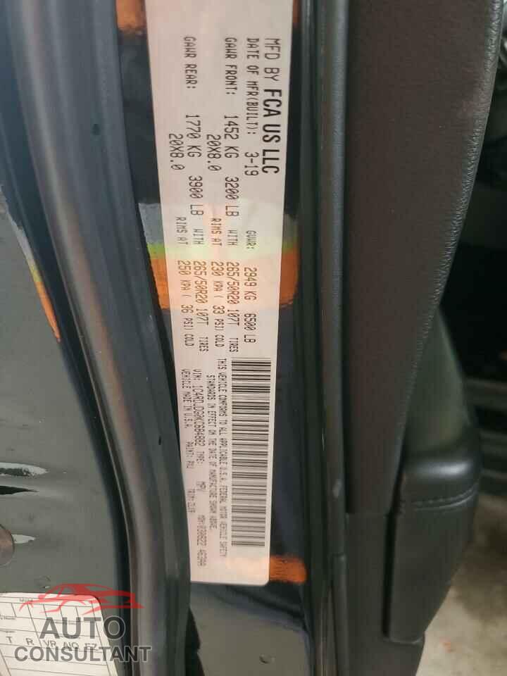 DODGE DURANGO 2019 - 1C4RDJDG0KC684882