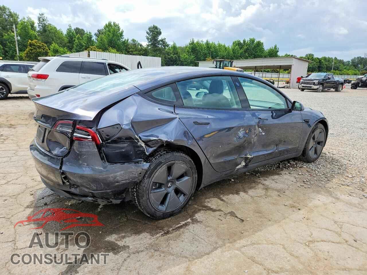 TESLA MODEL 3 2022 - 5YJ3E1EA4NF332876