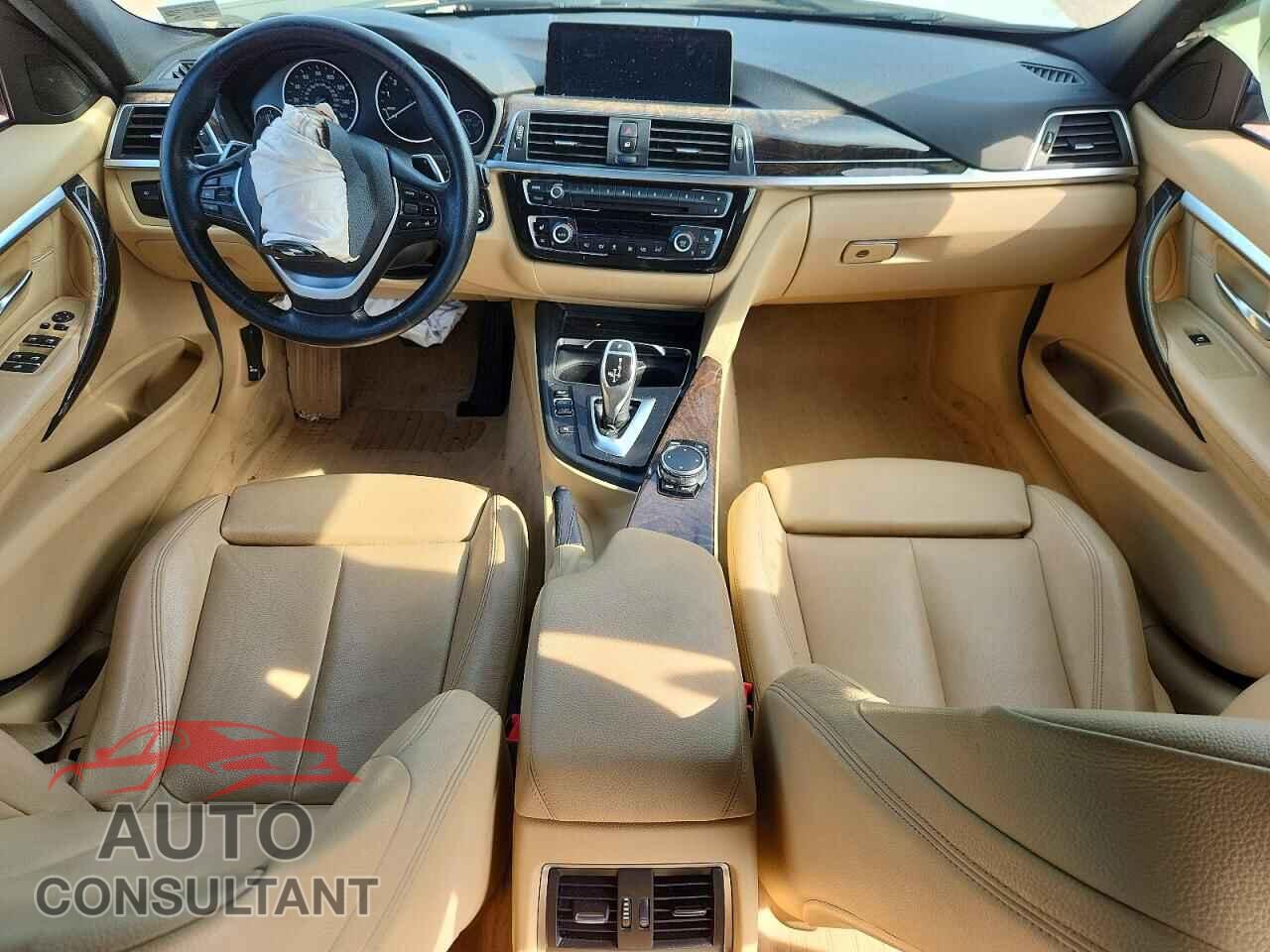 BMW 3 SERIES 2016 - WBA8E3G55GNU00458