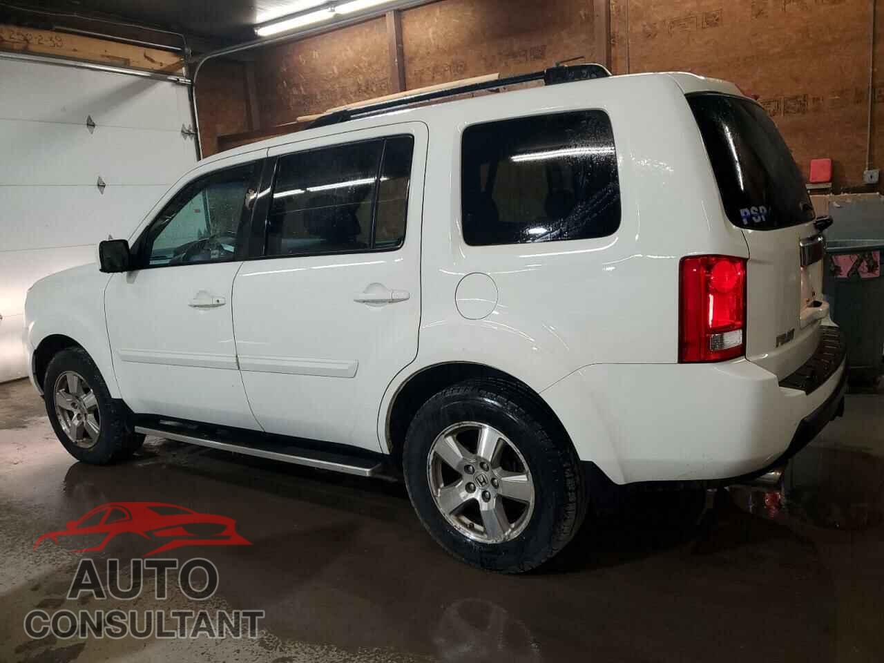 HONDA PILOT 2011 - 5FNYF4H71BB104544
