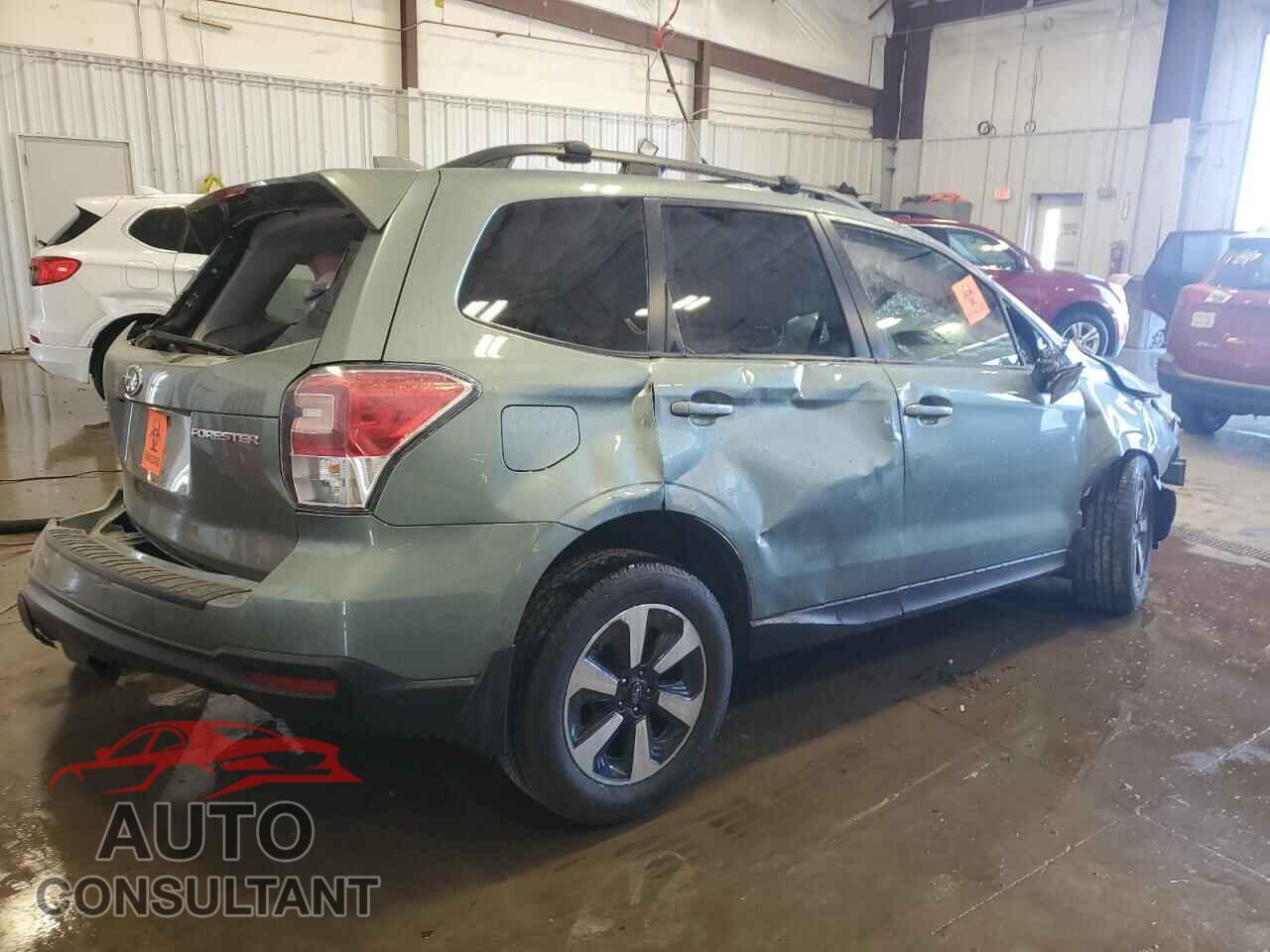 SUBARU FORESTER 2018 - JF2SJAEC3JH552448
