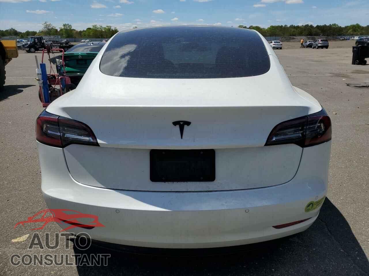 TESLA MODEL 3 2021 - 5YJ3E1EA8MF857843