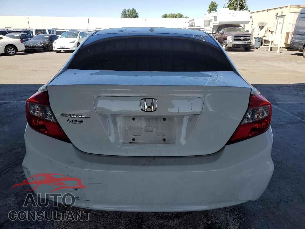 HONDA CIVIC 2012 - 2HGFB2F90CH505026