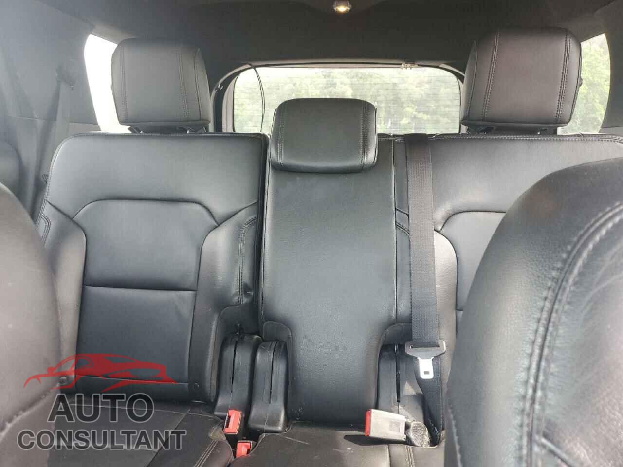 FORD EXPLORER 2017 - 1FM5K8D88HGD74448