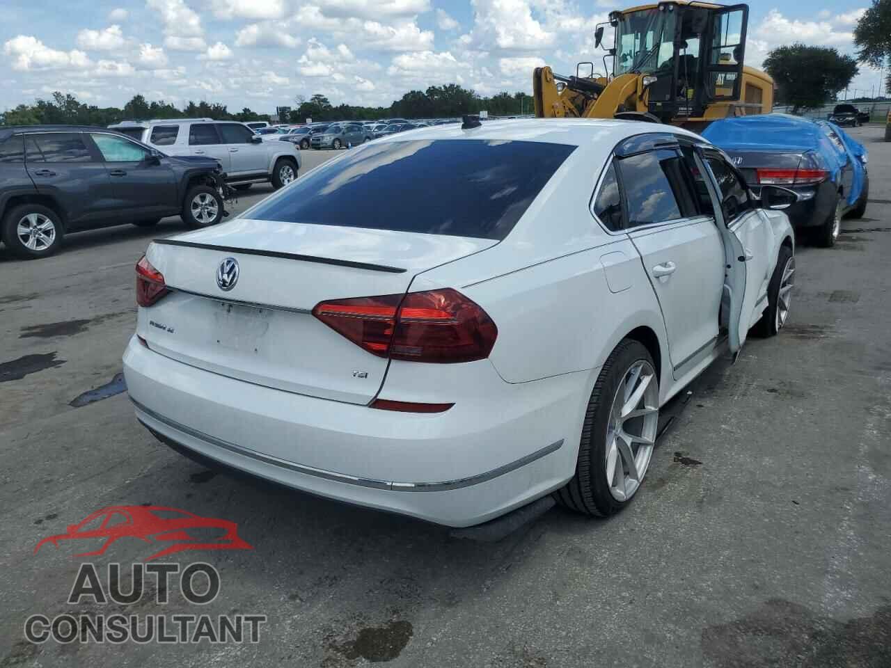 VOLKSWAGEN PASSAT 2017 - 1VWBT7A36HC039720