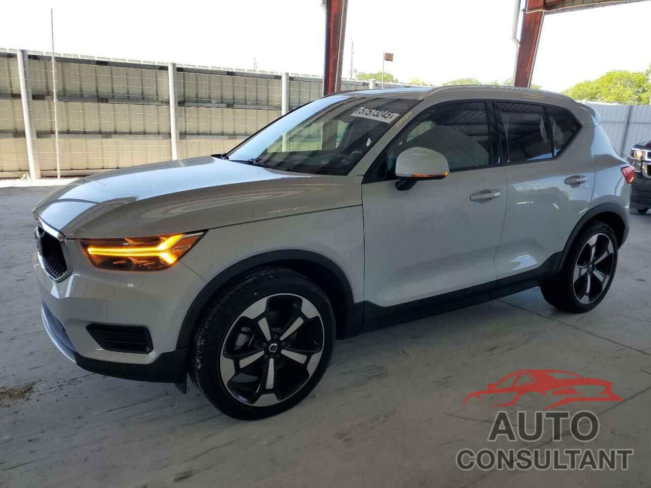 VOLVO XC40 2022 - YV4162UK4N2782984