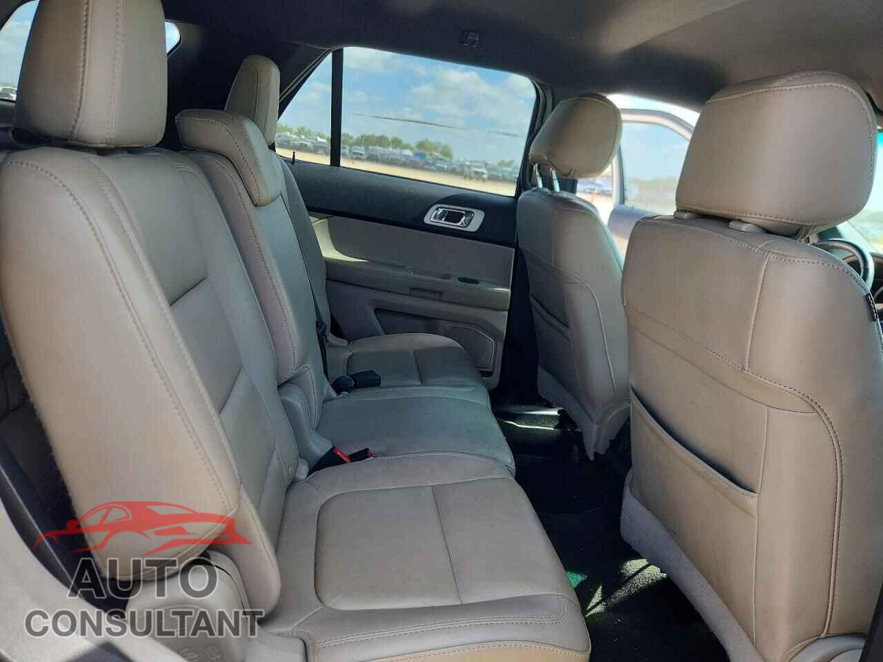 FORD EXPLORER 2015 - 1FM5K7D84FGA13709