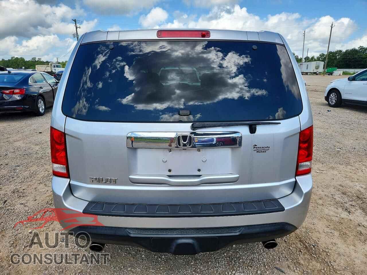 HONDA PILOT 2015 - 5FNYF3H55FB019253