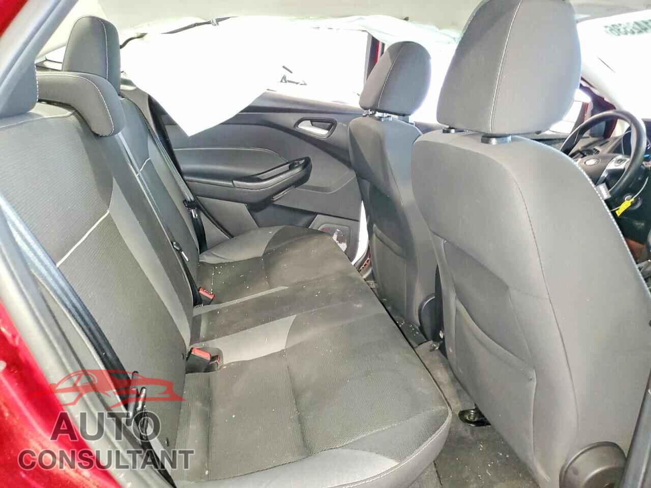 FORD FOCUS 2014 - 1FADP3F29EL228288