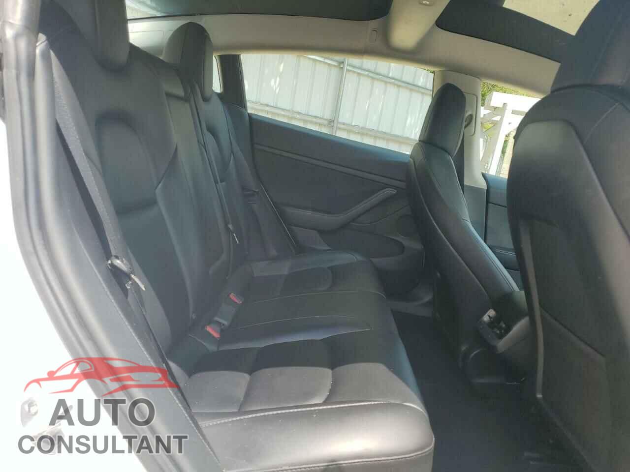 TESLA MODEL 3 2022 - 5YJ3E1EA8NF368439
