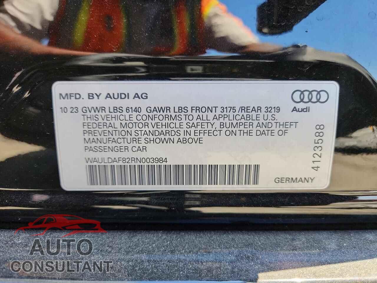 AUDI A8 2024 - WAULDAF82RN003984