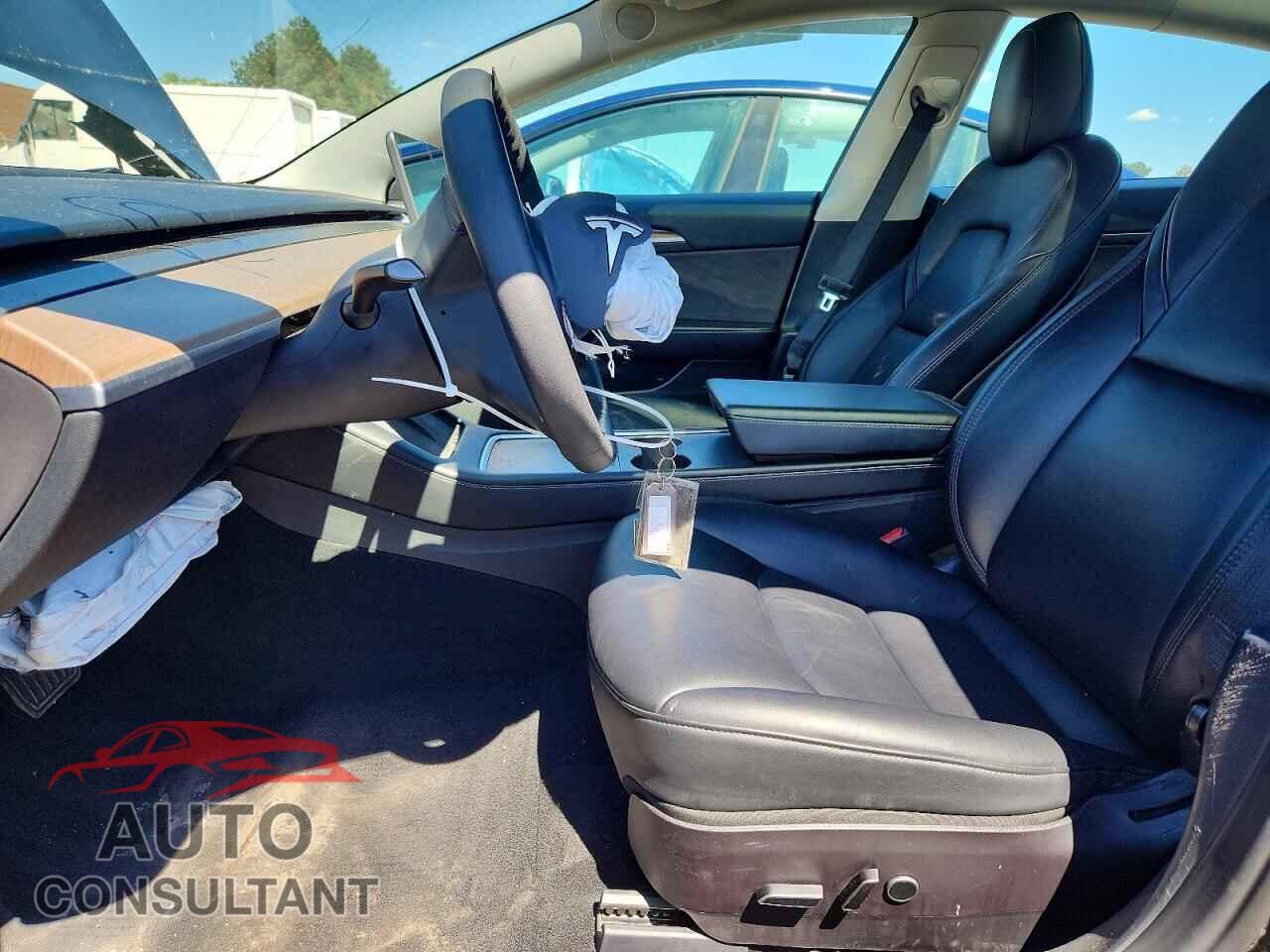 TESLA MODEL 3 2023 - 5YJ3E1EA5PF438031