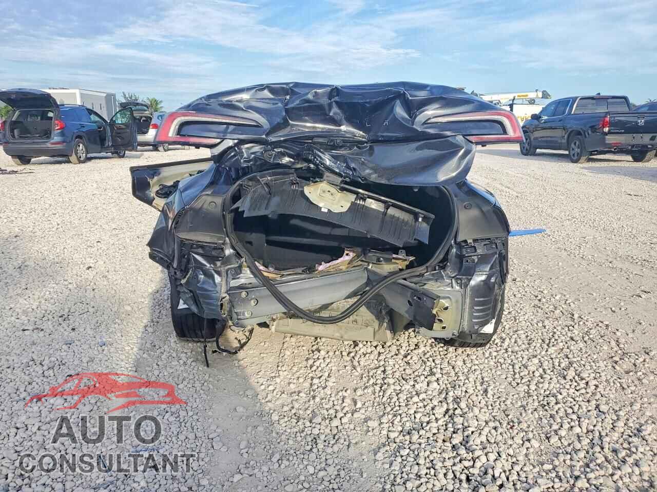 TESLA MODEL 3 2025 - 5YJ3E1EA6SF953497