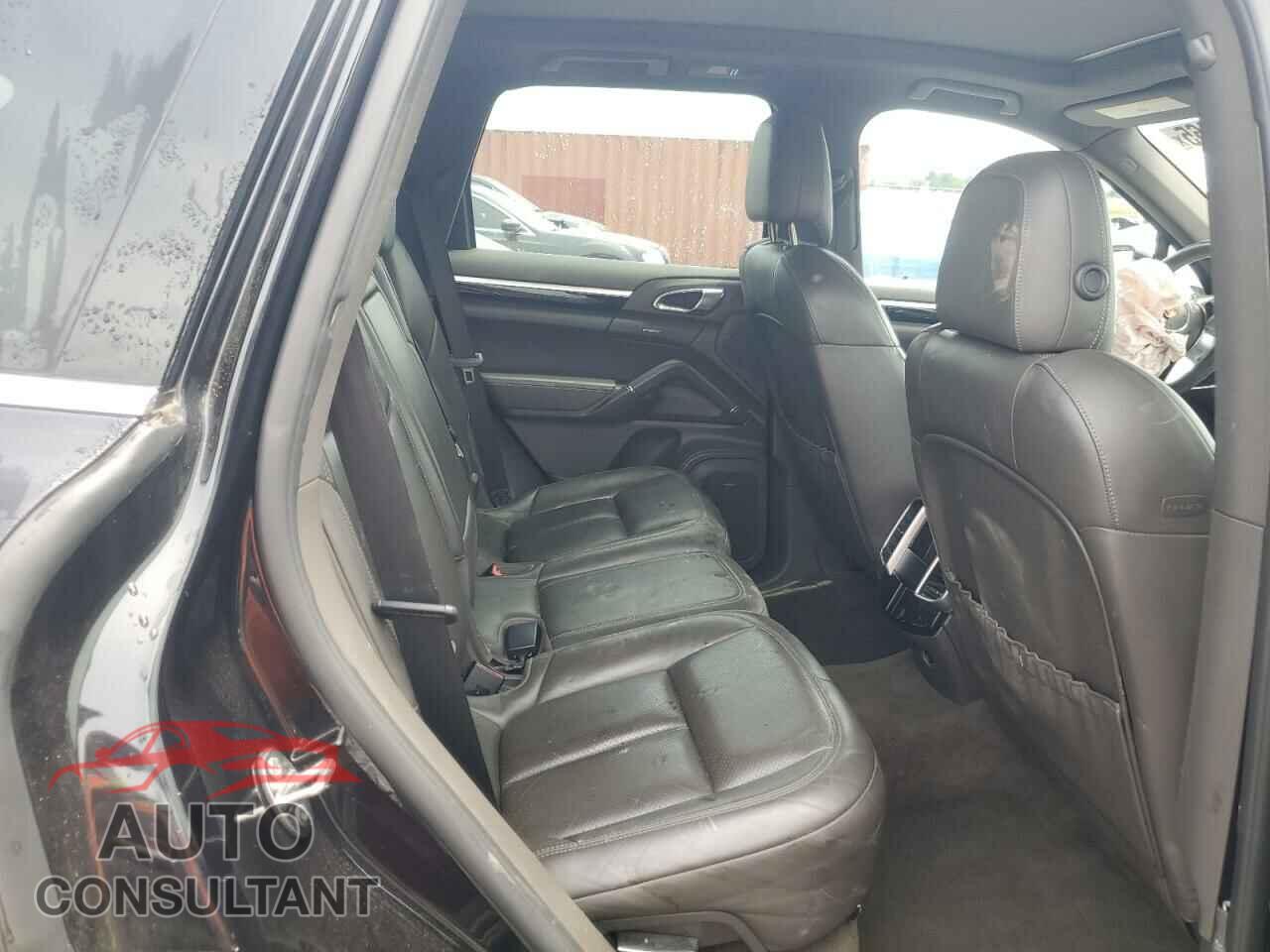 PORSCHE CAYENNE 2016 - WP1AA2A2XGKA13249