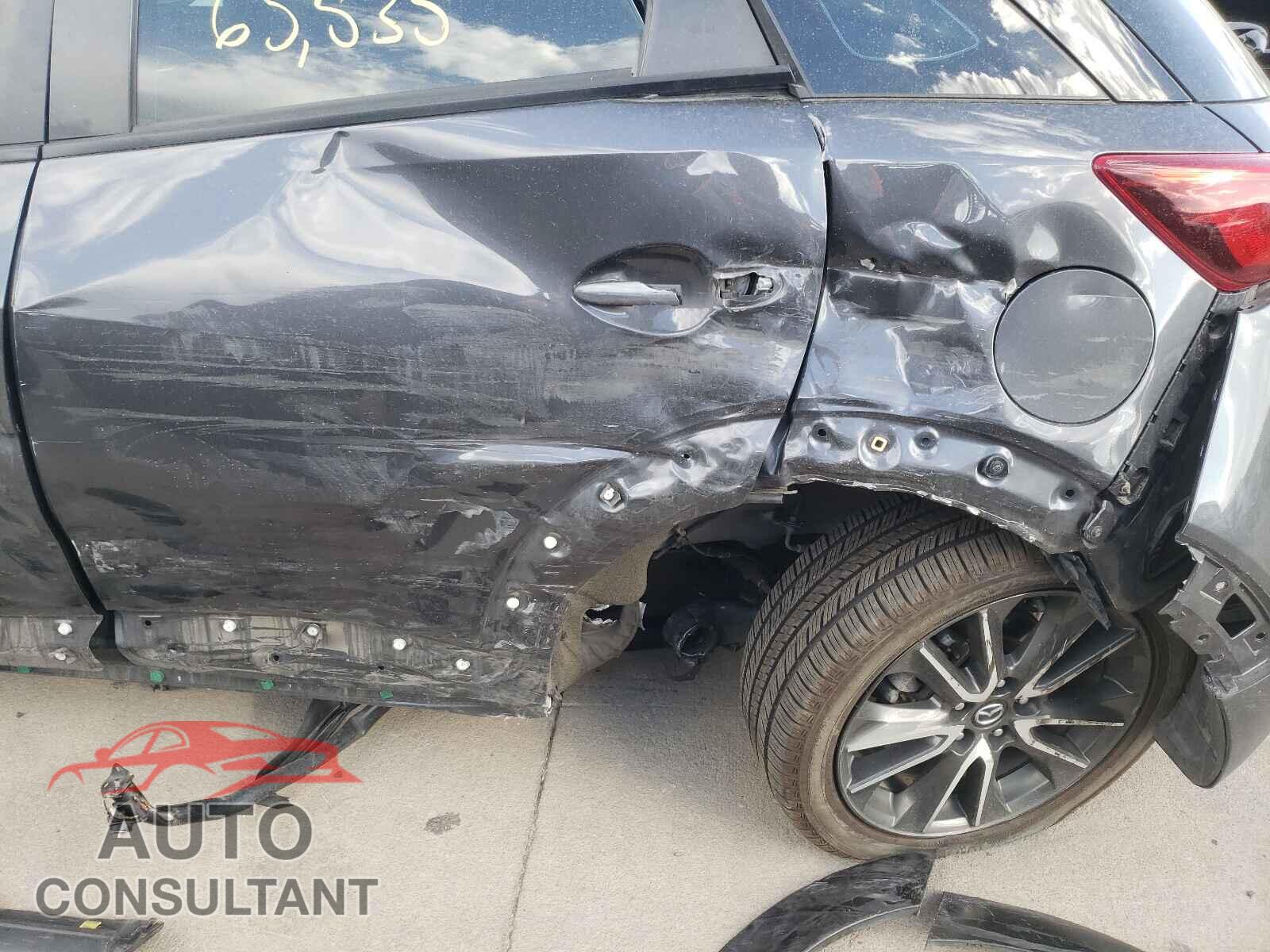 MAZDA CX-3 2017 - JM1DKFC79H0170683