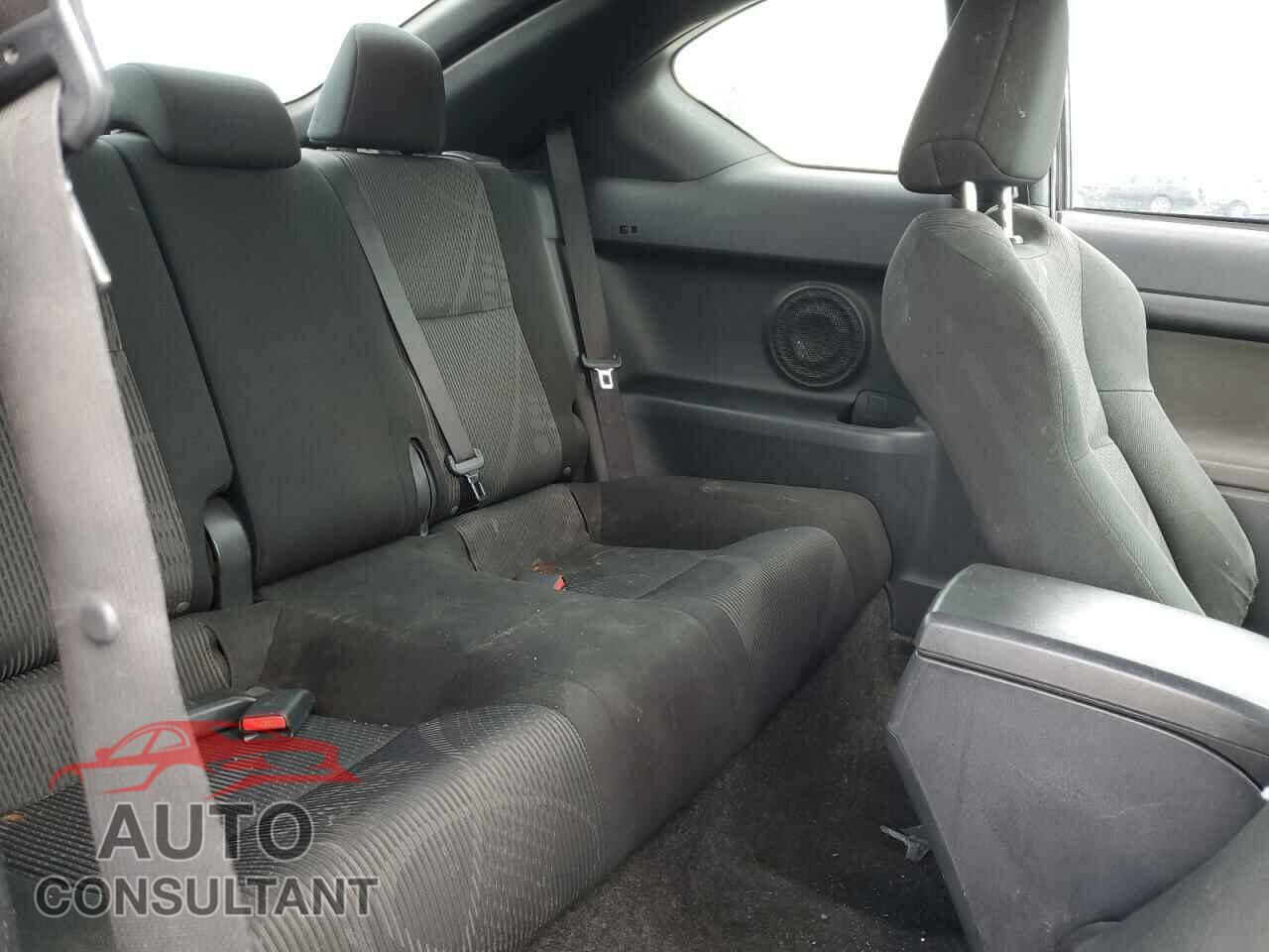 TOYOTA SCION 2013 - JTKJF5C76D3052514