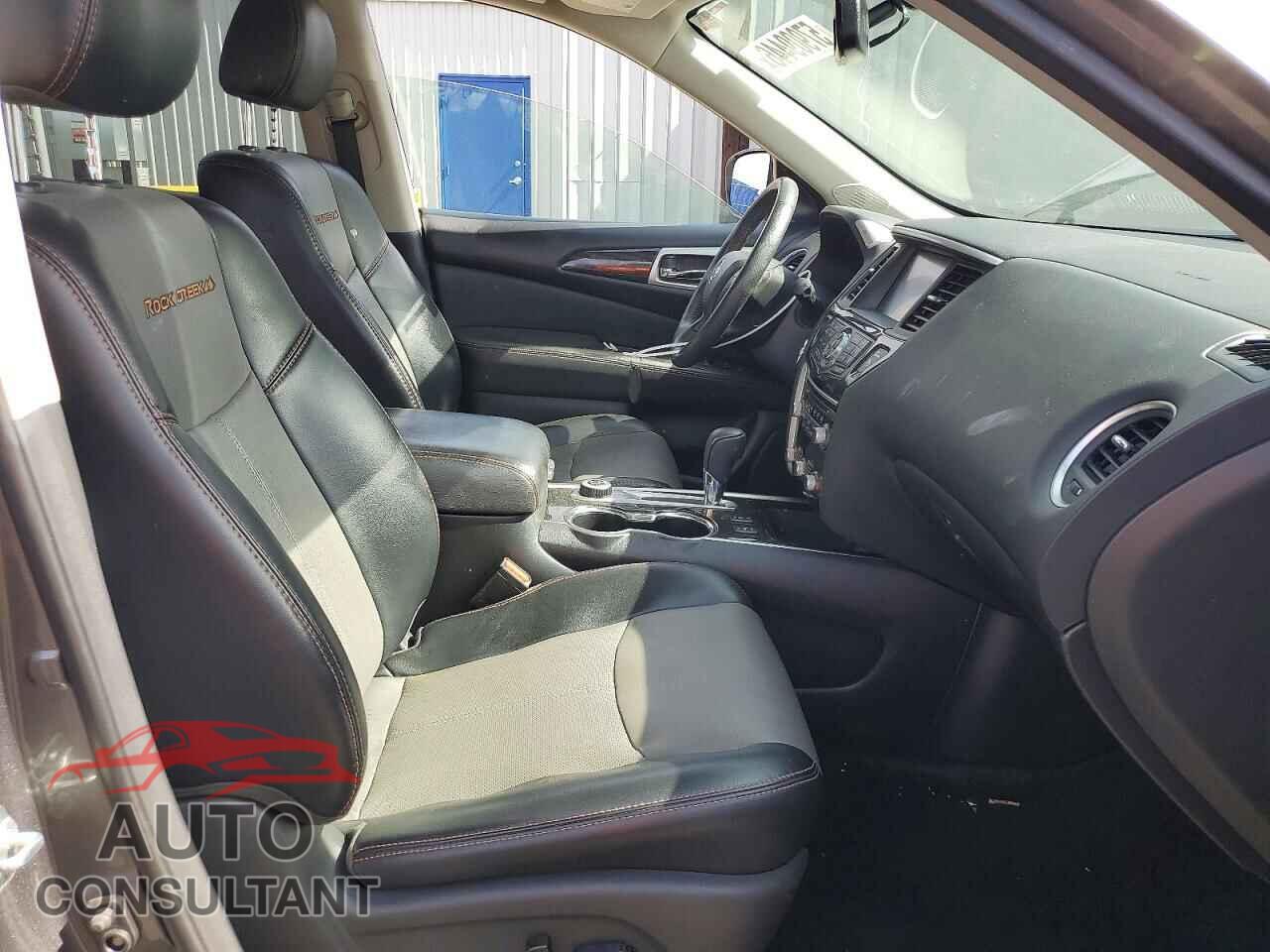 NISSAN PATHFINDER 2020 - 5N1DR2CM3LC579226
