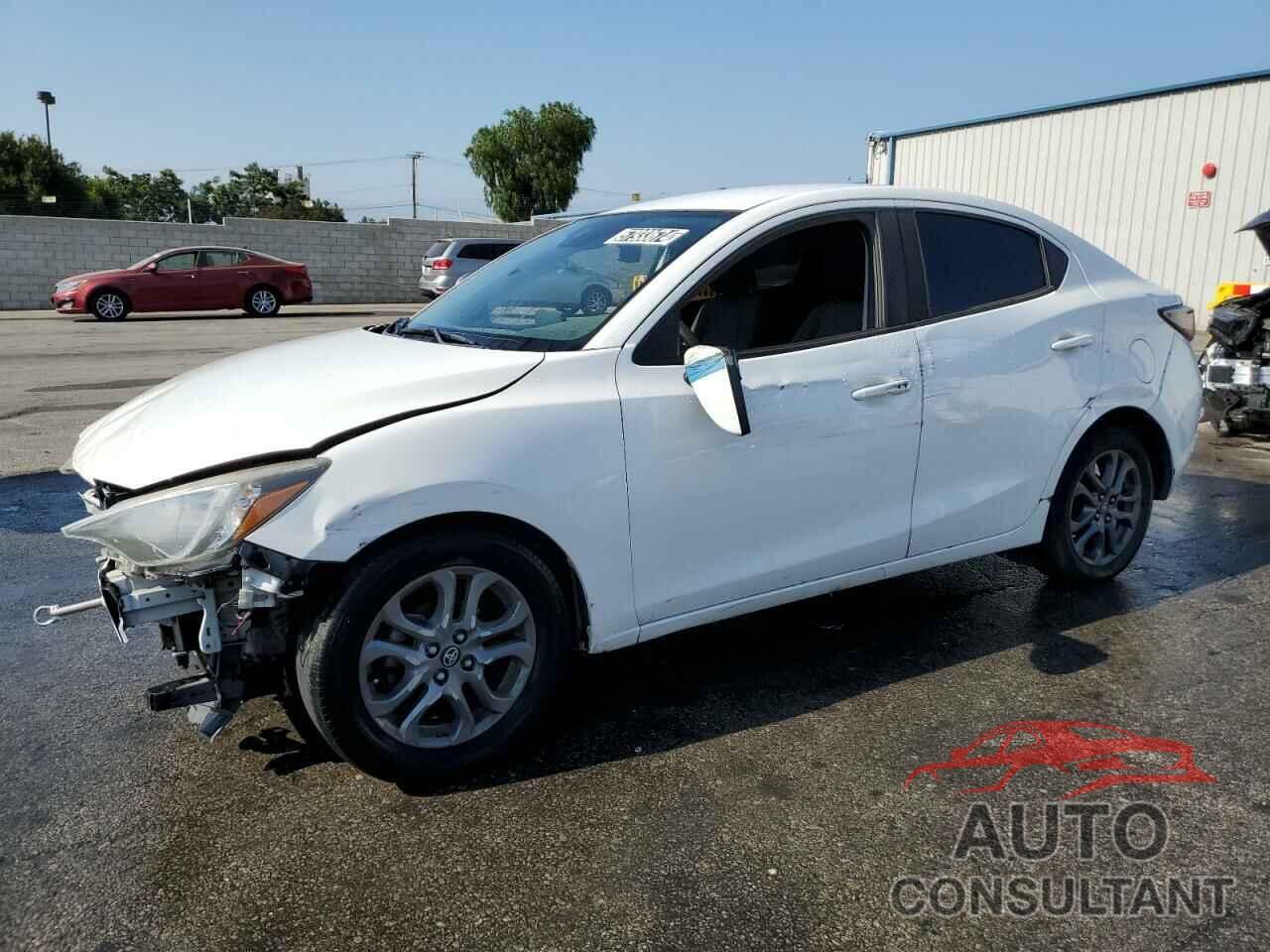 TOYOTA YARIS 2019 - 3MYDLBYV9KY523838