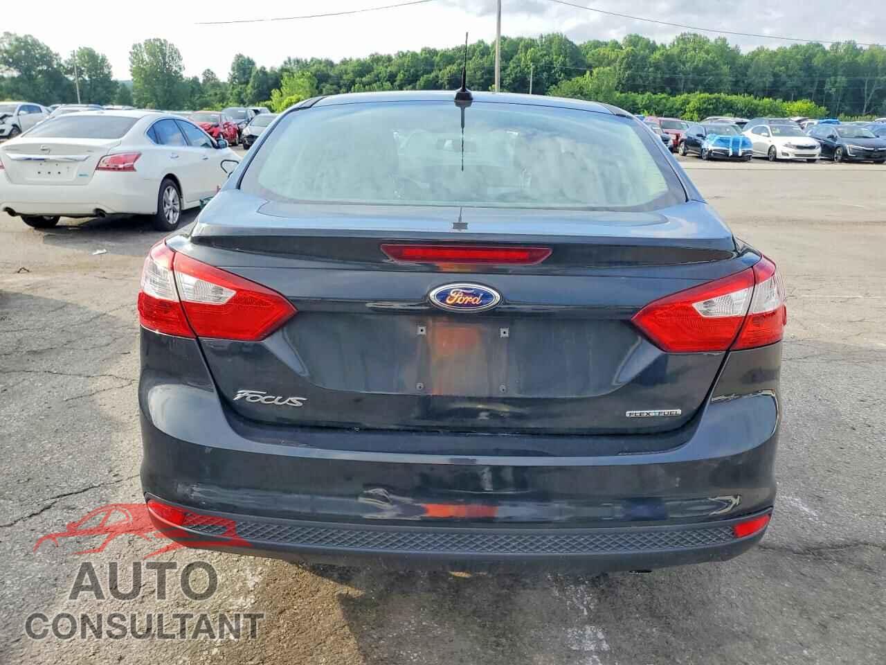 FORD FOCUS 2014 - 1FADP3E2XEL418585