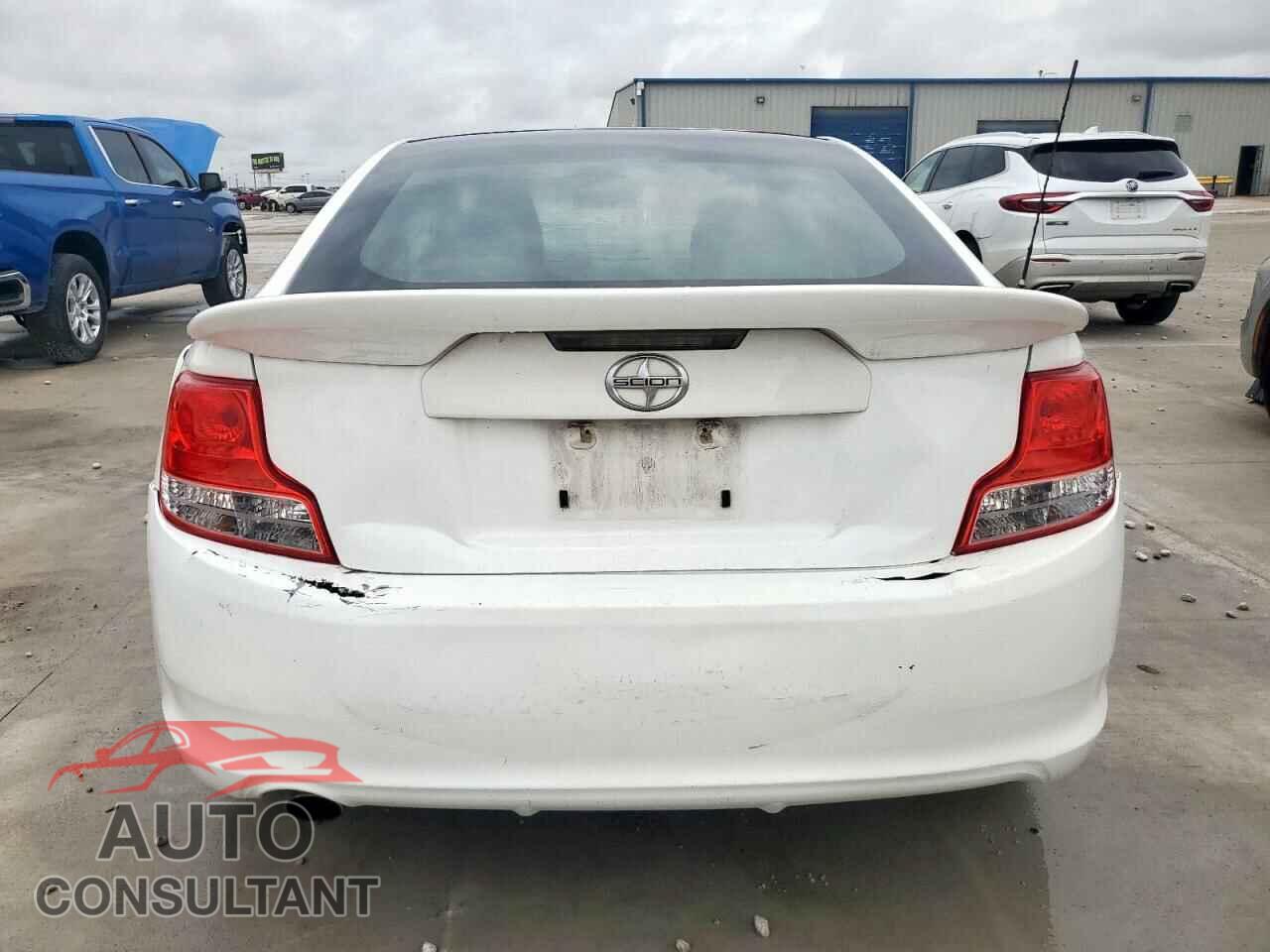 TOYOTA SCION 2012 - JTKJF5C77C3043044