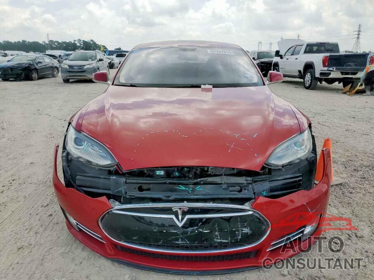 TESLA MODEL S 2013 - 5YJSA1AC7DFP10928