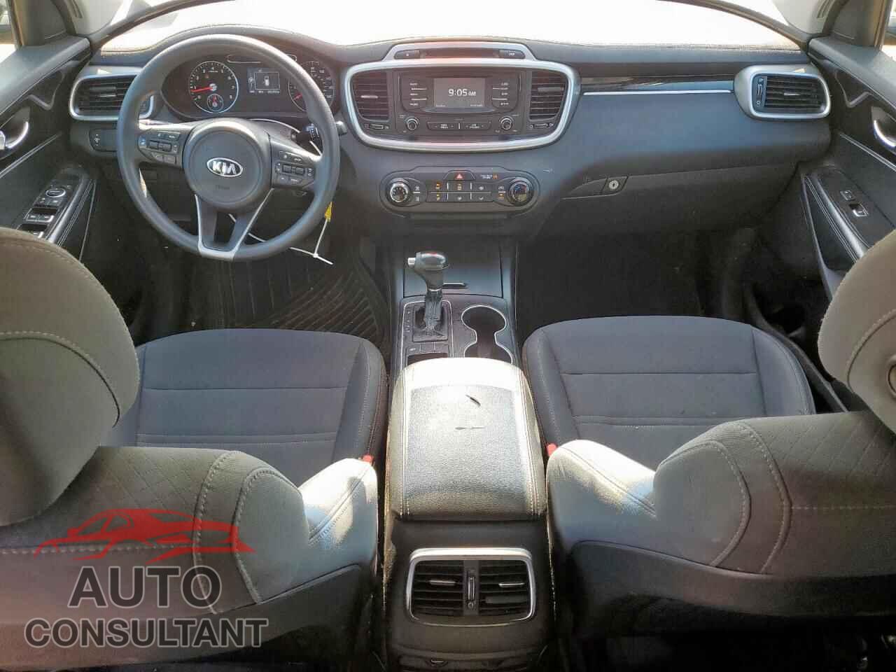 KIA SORENTO 2017 - 5XYPG4A5XHG292709