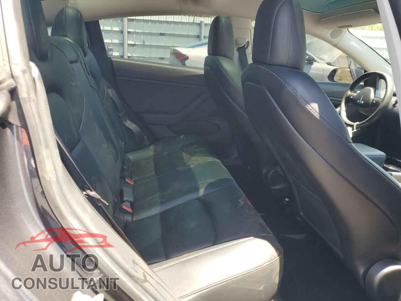 TESLA MODEL 3 2019 - 5YJ3E1EB8KF453544