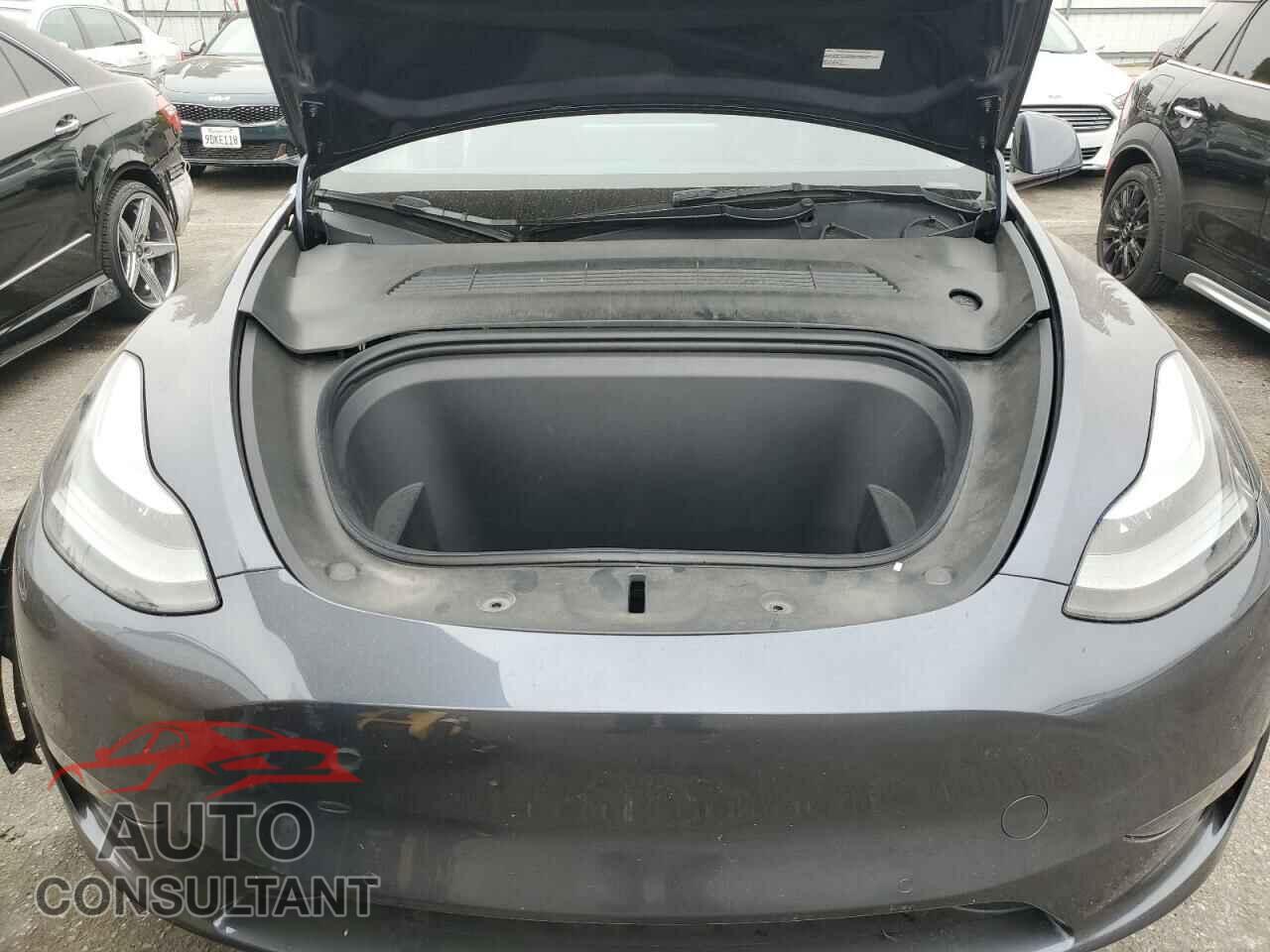 TESLA MODEL Y 2022 - 7SAYGDEF5NF382864