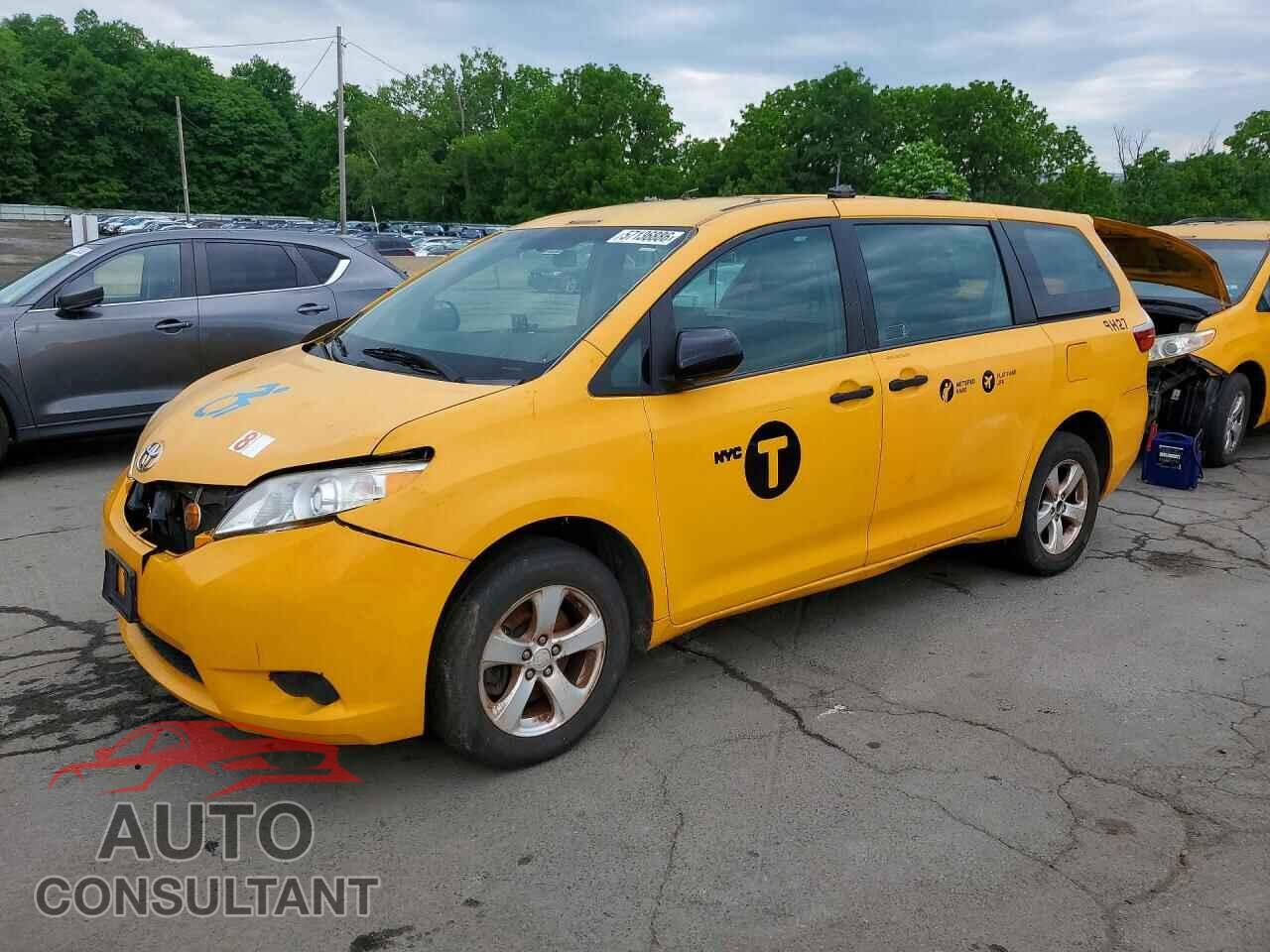 TOYOTA SIENNA 2017 - 5TDZZ3DC7HS868850