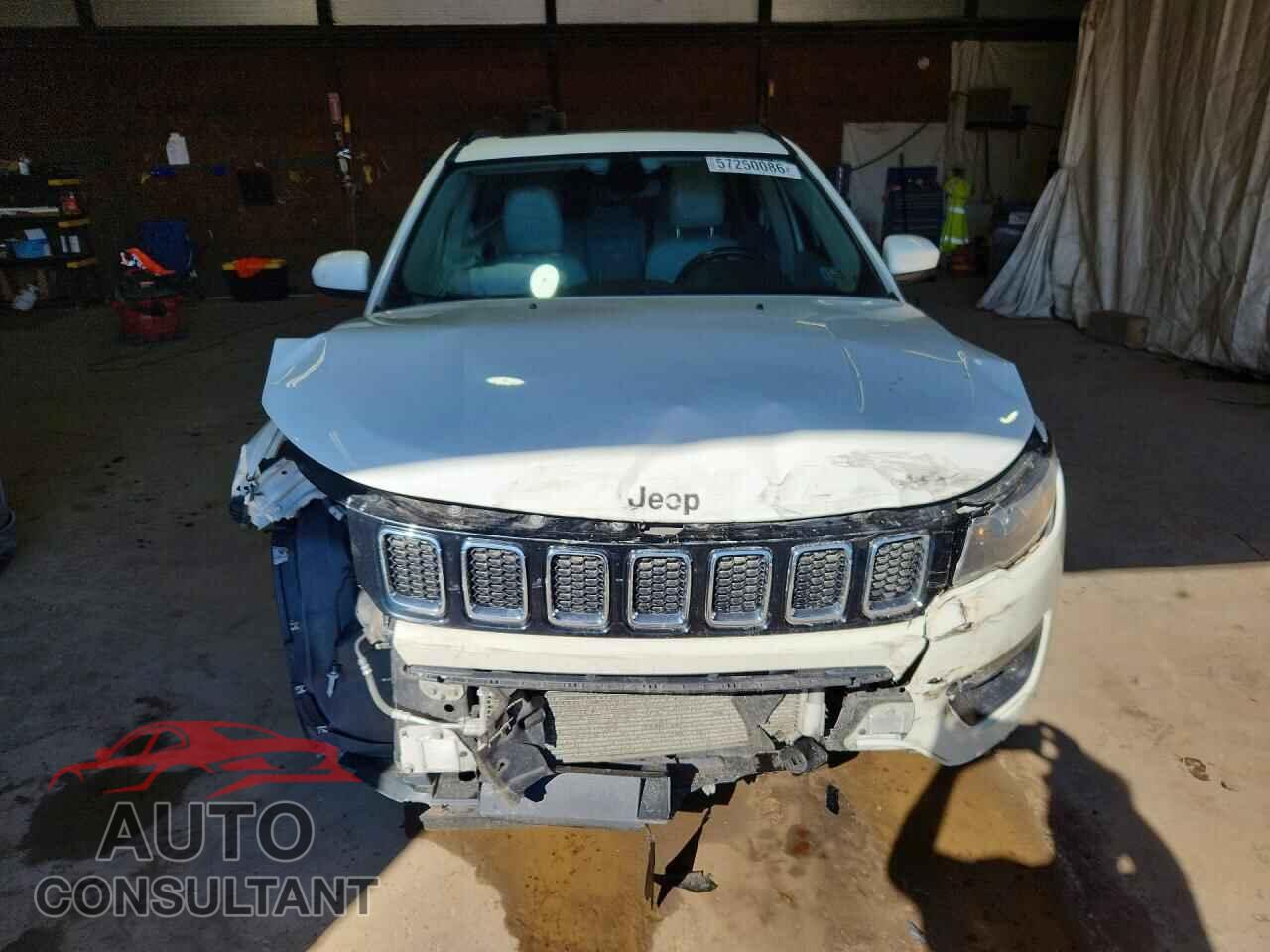 JEEP COMPASS 2019 - 3C4NJCBBXKT819624