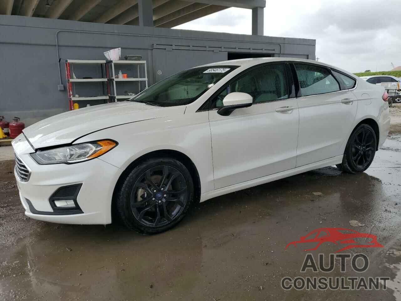 FORD FUSION 2019 - 3FA6P0HD2KR128102