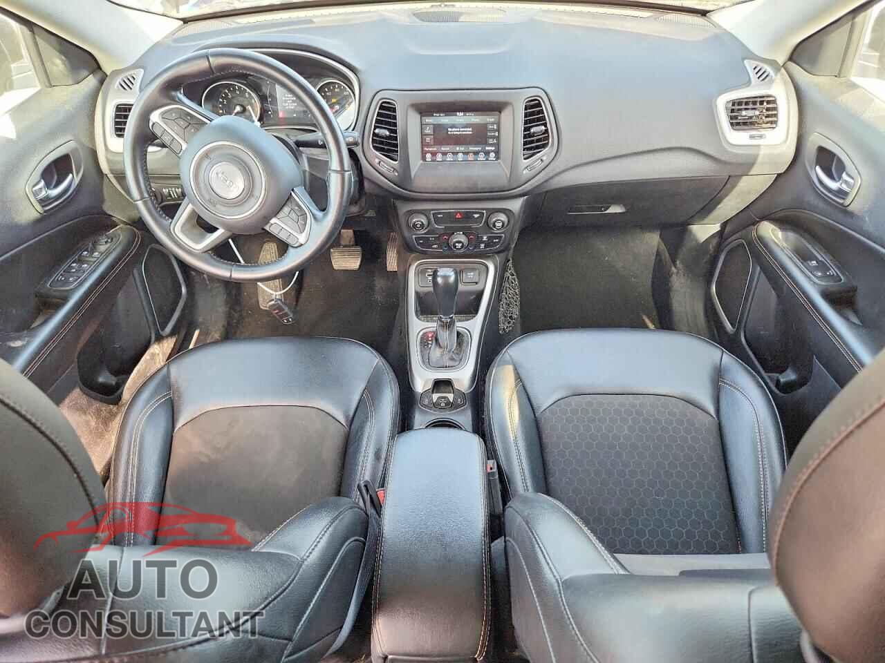 JEEP COMPASS 2019 - 3C4NJCBB6KT856606
