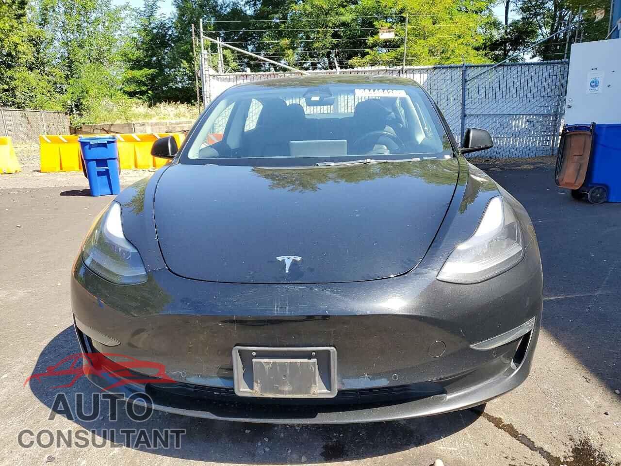 TESLA MODEL 3 2022 - 5YJ3E1EA6NF371212