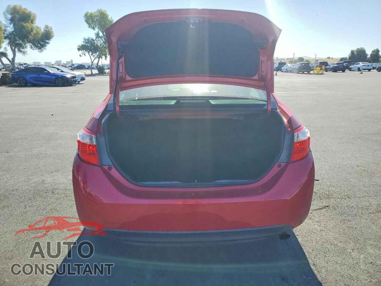 TOYOTA COROLLA 2015 - 2T1BURHE2FC387778