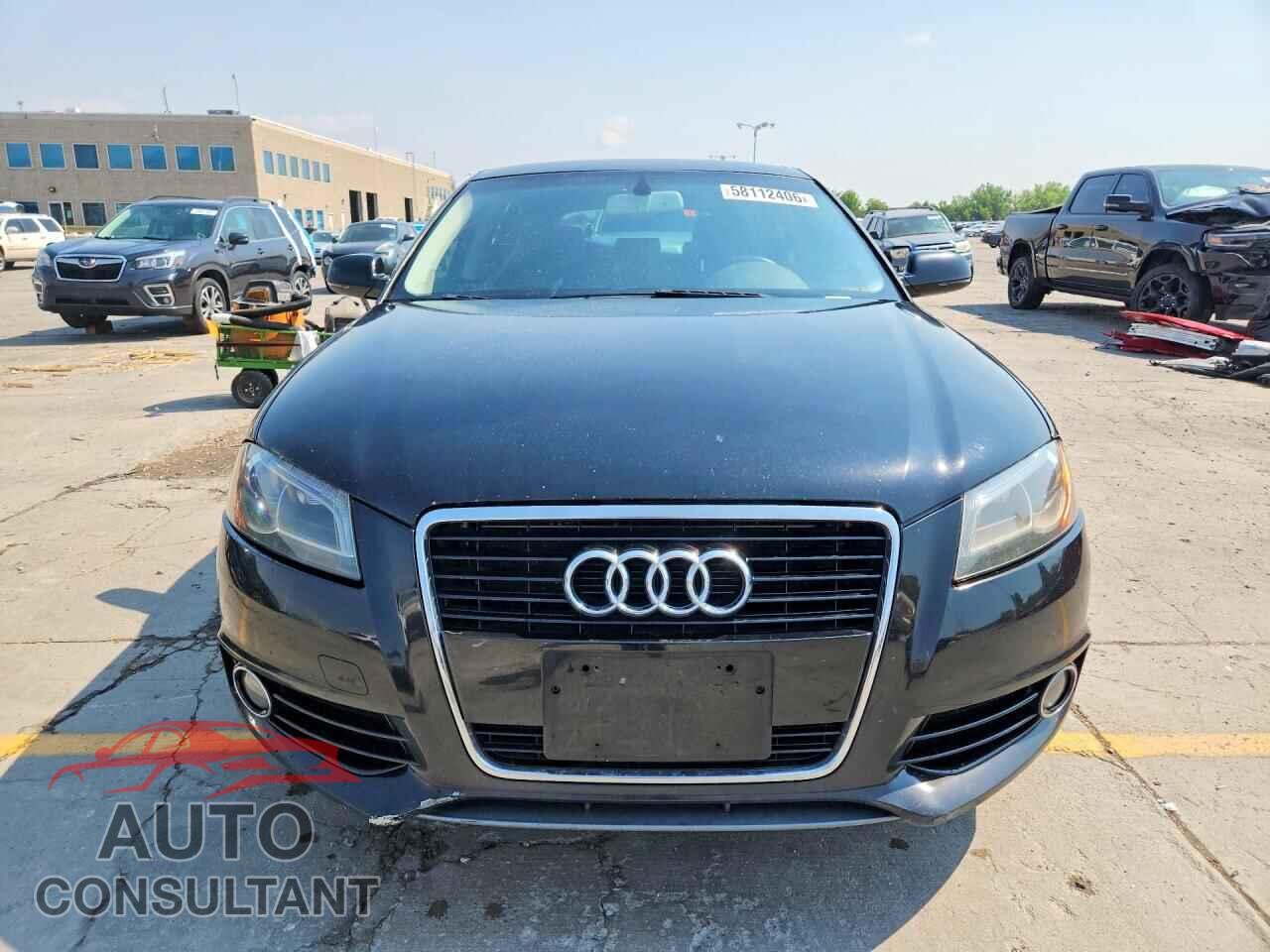 AUDI A3 2011 - WAUMFAFMXBA081048