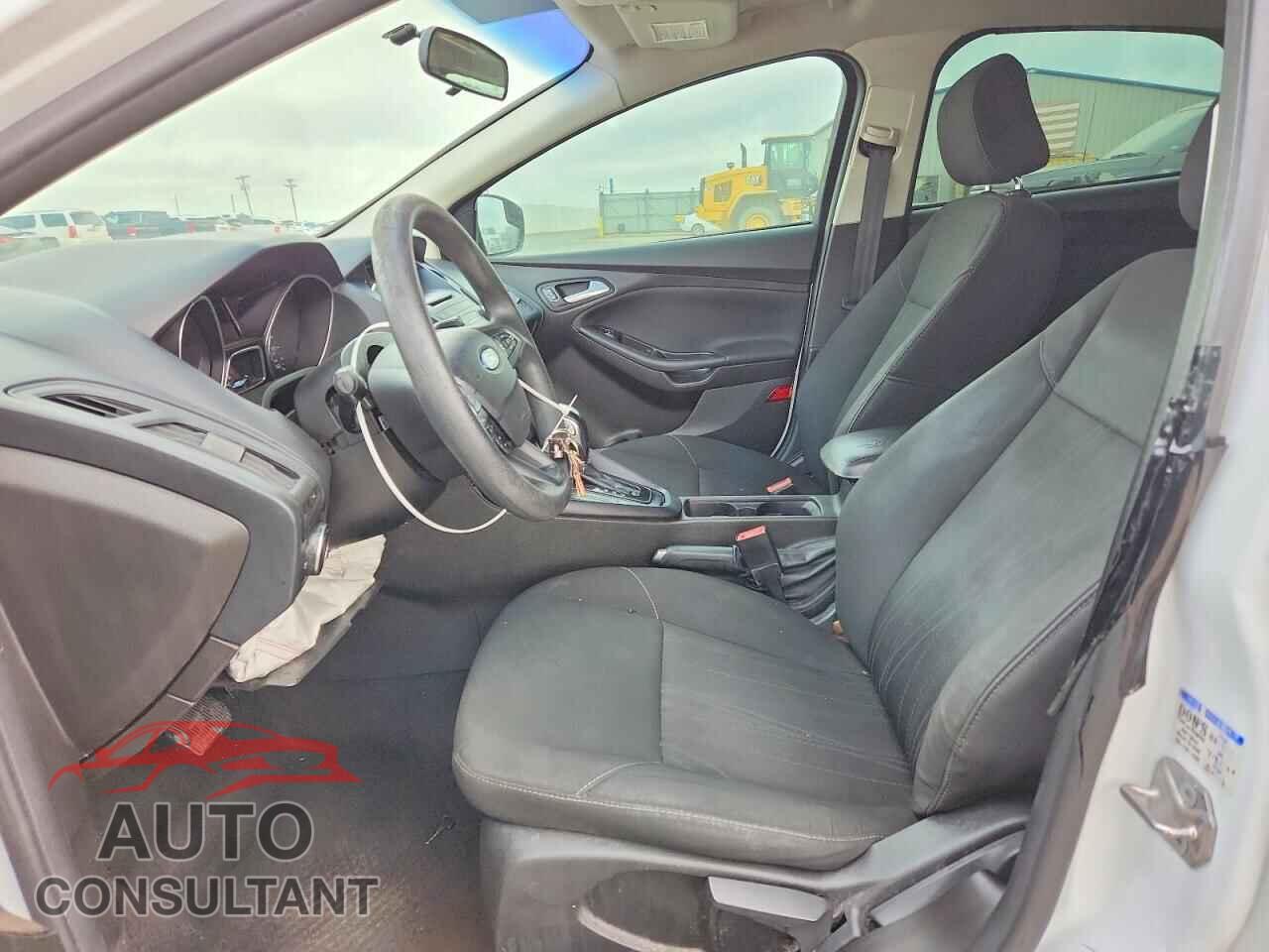 FORD FOCUS 2016 - 1FADP3F27GL364664