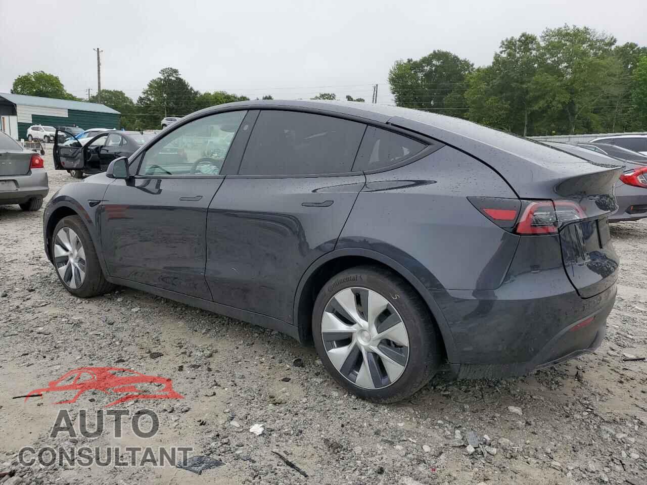 TESLA MODEL Y 2024 - 7SAYGAEE7RF005786