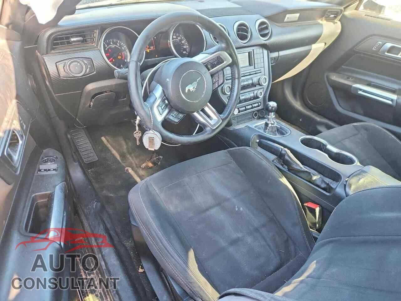 FORD MUSTANG 2018 - 1FA6P8TH5J5135748