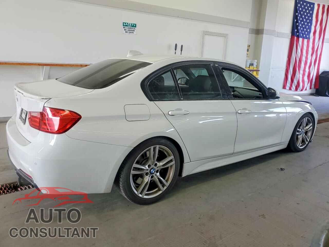 BMW 3 SERIES 2013 - WBA3B9C56DF587601