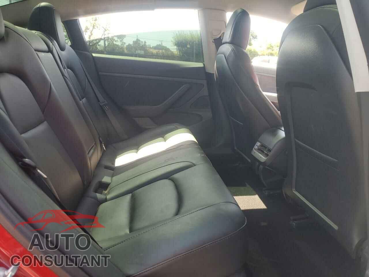 TESLA MODEL 3 2021 - 5YJ3E1EAXMF940139